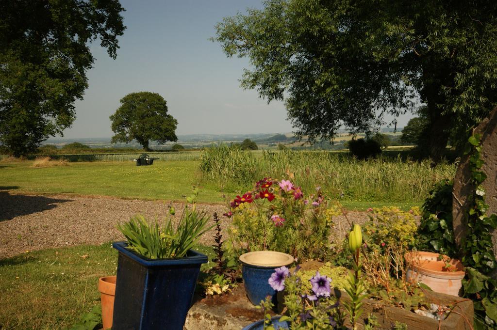 Bed and Breakfast Hills Farm Leominster Esterno foto