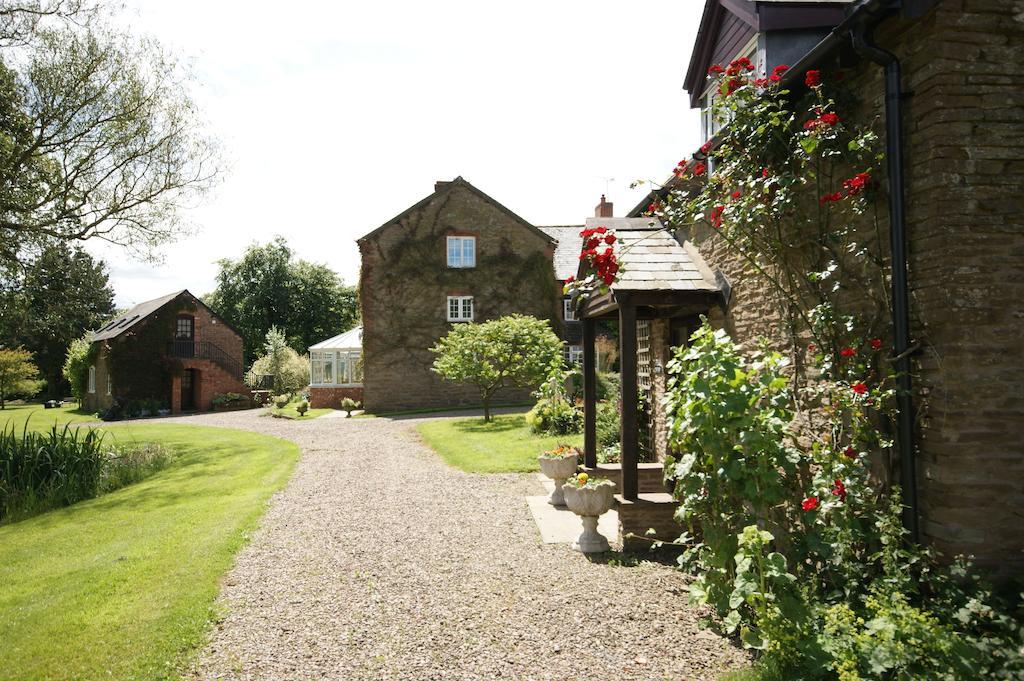 Bed and Breakfast Hills Farm Leominster Esterno foto