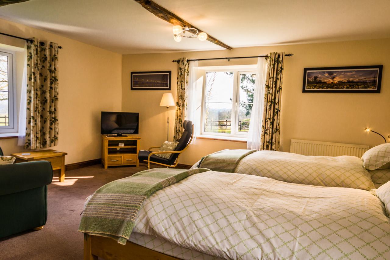 Bed and Breakfast Hills Farm Leominster Esterno foto