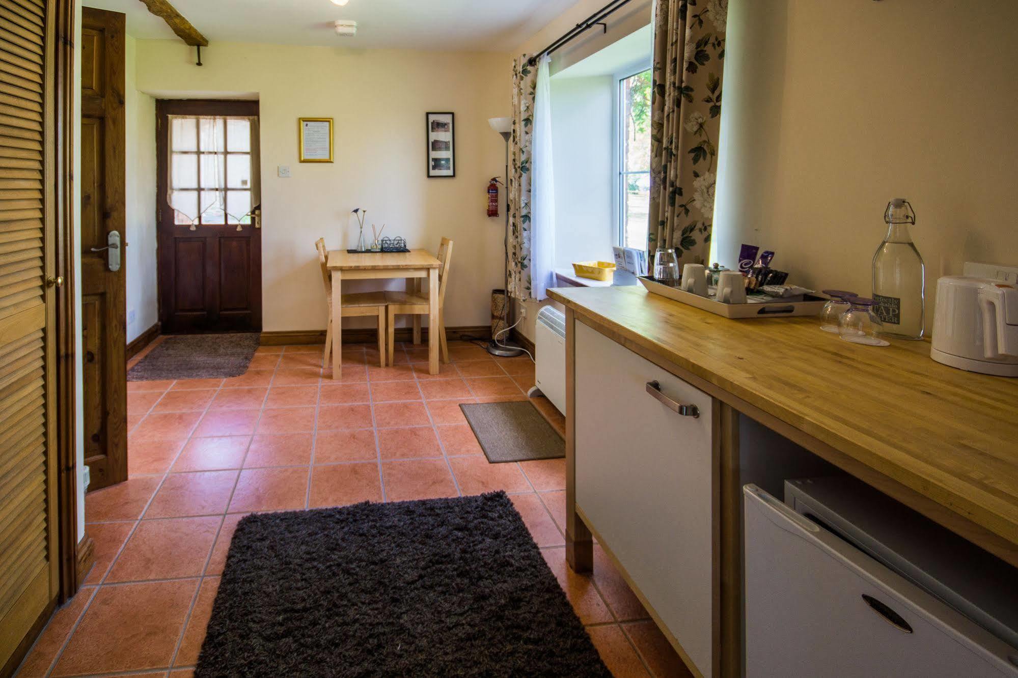 Bed and Breakfast Hills Farm Leominster Esterno foto